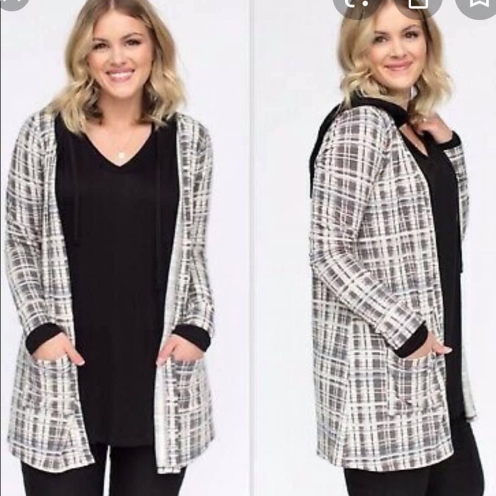 Essential Cardigan